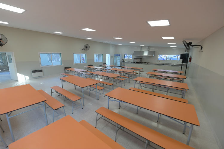 Juan Andreotti inauguró la segunda escuela provincial renovada por el Municipio de San Fernando