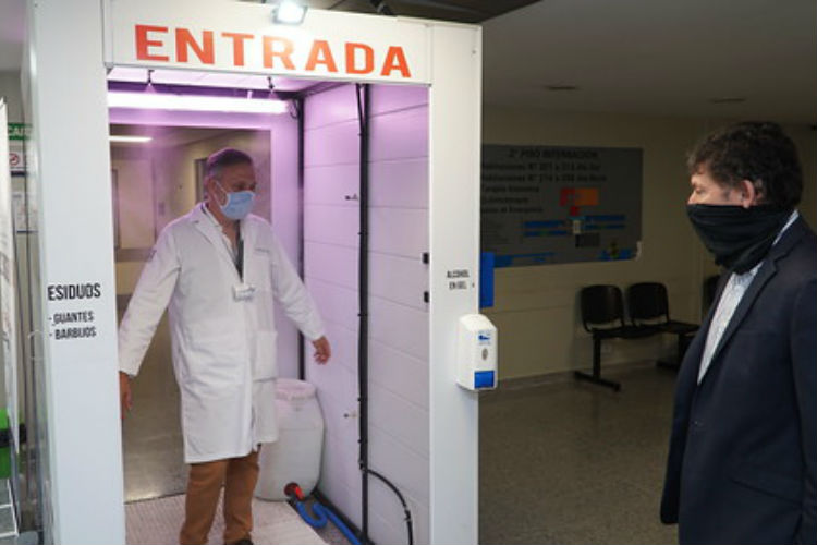 San Isidro incorpora cabinas sanitizantes en sus hospitales  