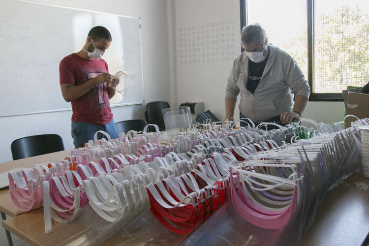 Ya se entregaron más de 1400 mascarillas a los trabajadores de la salud de Vicente López