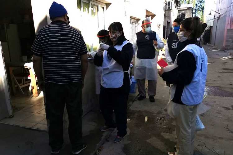 San Isidro sigue con las rondas sanitarias en barrios vulnerables