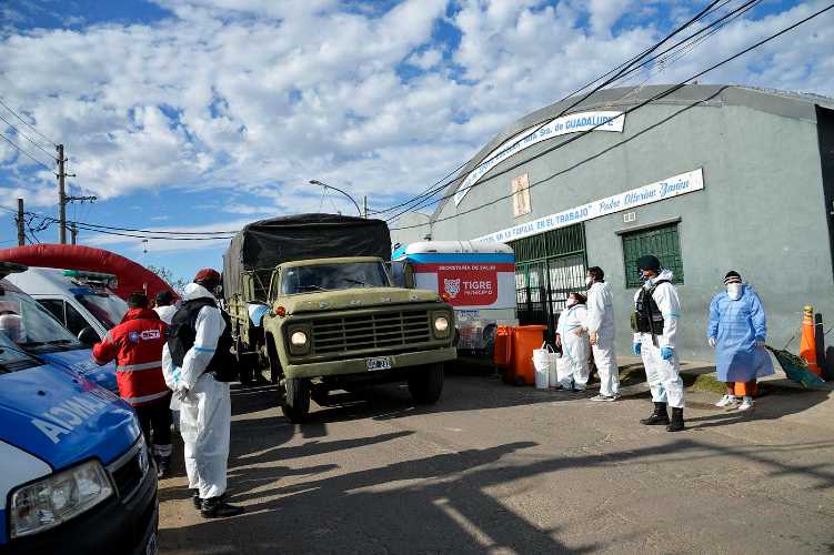 El Ejército entregó viandas para más de mil familias en el barrio San Jorge de Tigre