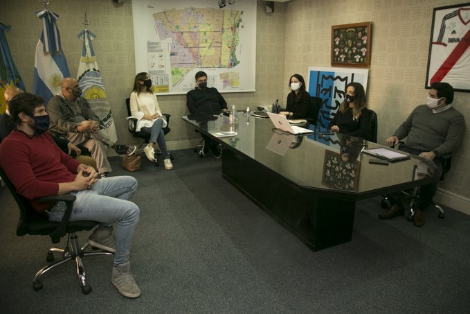 El intendente de Vicente López, Jorge Macri, se realizará hoy el test de coronavirus, luego de que la ex gobernadora María Eugenia Vidal, con quien mantuvo un encuentro de trabajo el jueves último, confirmara anoche que dio positivo.
