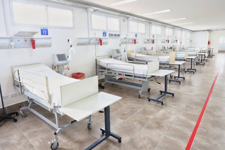  Axel Kicillof este miércoles en la apertura del nuevo Hospital Municipal “Presidente Derqui” en Pilar. Participaron el intendente local, Federico Achaval

Terapia intensiva