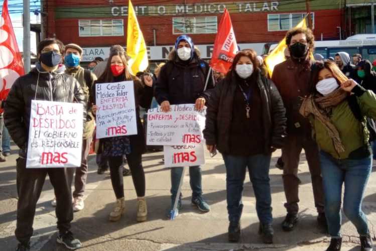 Protesta en el Centro Médico Talar por la reincorporación de enfermeras  despedidas