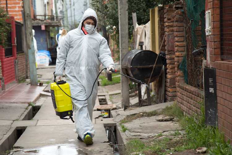 Coronavirus: San Isidro realizó una ronda sanitaria en el barrio Santa ...