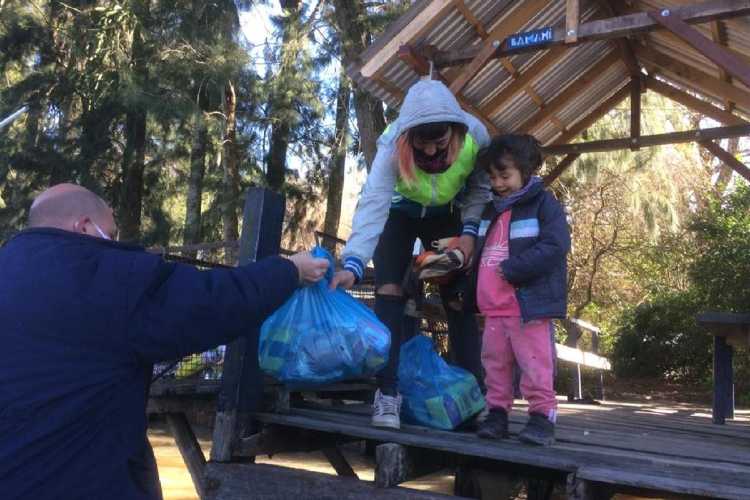 Tigre entregó 250 bolsas de alimentos a familias del Delta