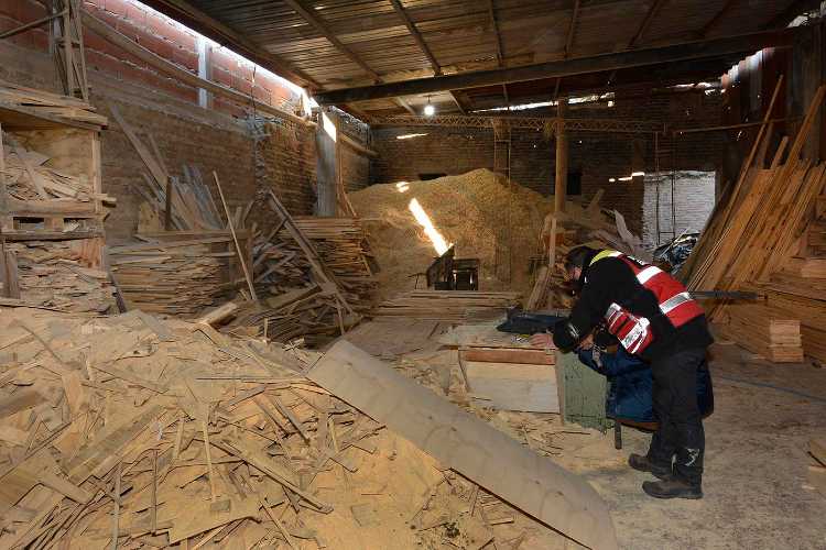 Tigre clausuró una fábrica de muebles sin habilitación en Las Tunas Tigre clausuró una fábrica de muebles sin habilitación en Las Tunas