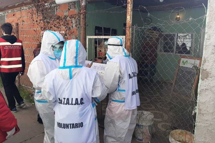 Tigre y Provincia realizaron un operativo de detección de anticuerpos a familias del barrio San Jorge Tigre y Provincia realizaron un operativo de detección de anticuerpos a familias del barrio San Jorge
