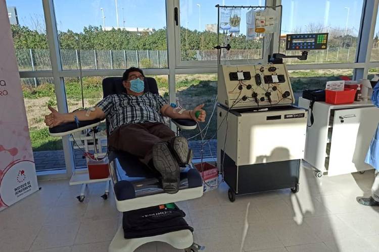 El Dr. Augusto Briceño, concejal de San Fernando, fue dado de alta por Coronavirus y donó plasma