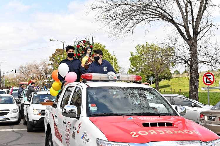 San Fernando celebró la fiesta de Santa Teresita, Patrona de Virreyes San Fernando celebró la fiesta de Santa Teresita, Patrona de Virreyes