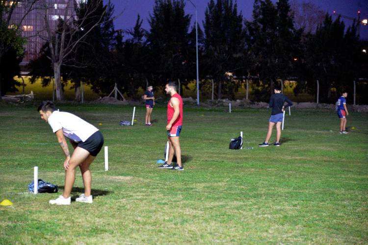 El intendente, Julio Zamora, el presidente de la URBA, Santiago Marotta, y directivos de los clubes locales visitaron las instalaciones del Tigre Rugby Club El intendente, Julio Zamora, el presidente de la URBA, Santiago Marotta, y directivos de los clubes locales visitaron las instalaciones del Tigre Rugby Club