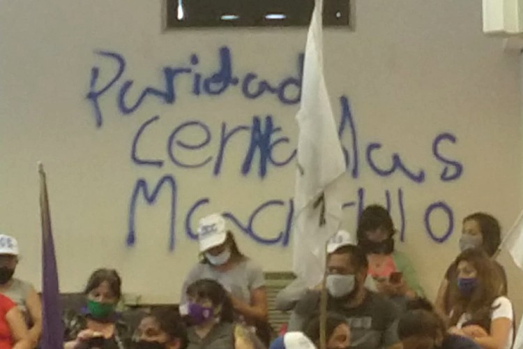 La disputa por una banca generó momentos de tensión en el HCD de Tigre La disputa por una banca generó momentos de tensión en el HCD de Tigre