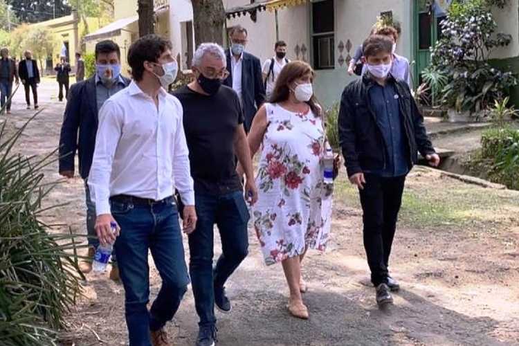 Andreotti y Zamora acompañaron al Presidente en la conmemoración del Día de la Lealtad Andreotti y Zamora acompañaron al Presidente en la conmemoración del Día de la Lealtad