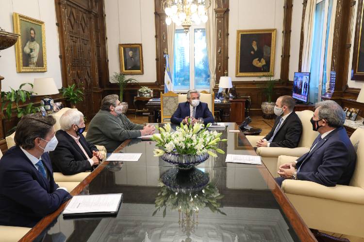 Alberto Fernández se reunió con integrantes de la mesa automotriz