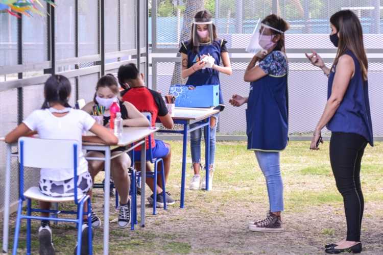 Los CEIM de San Fernando volvieron a las clases con protocolos, grupos reducidos y al aire libre