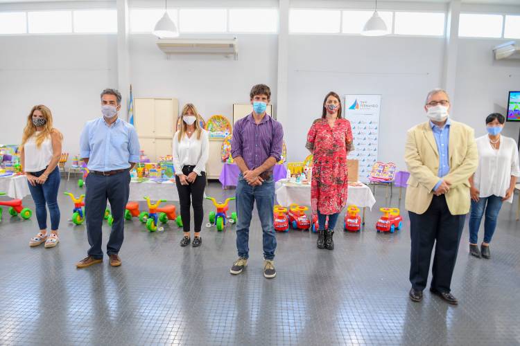 Juan Andreotti recibió a funcionarios del Ministerio de Desarrollo Social por el Programa “Abrigarte” y una nueva UDI