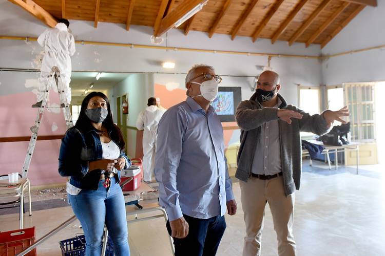 Tigre pone en valor jardines y escuelas públicas del distrito Tigre pone en valor jardines y escuelas públicas del distrito