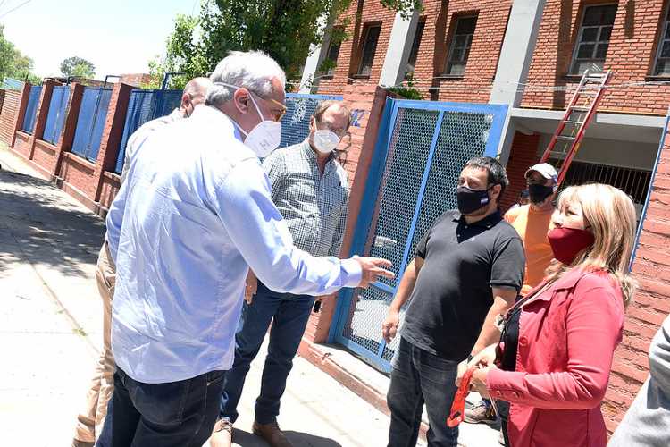 Tigre pone en valor jardines y escuelas públicas del distrito Tigre pone en valor jardines y escuelas públicas del distrito