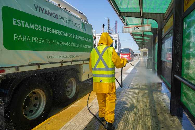 En Vicente López Continúan los operativos de desinfección en barrios y vía pública