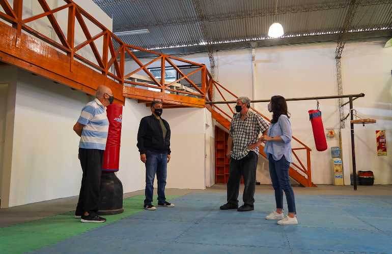 El intendente de Vicente López, Jorge Macri, recorrió esta mañana el Club junto al presidente, Rafael Fernandez El intendente de Vicente López, Jorge Macri, recorrió esta mañana el Club junto al presidente, Rafael Fernandez