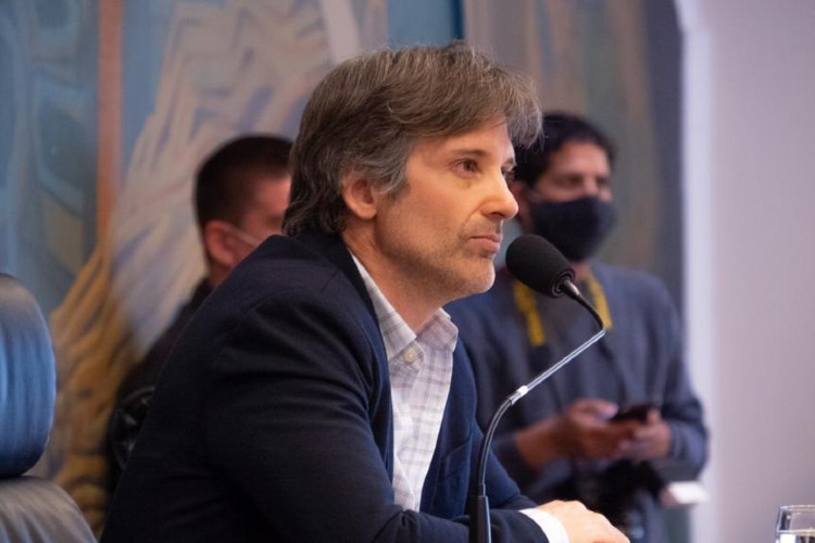 Segundo Cernadas impulsa la compra de pistolas taser en Tigre Segundo Cernadas impulsa la compra de pistolas taser en Tigre