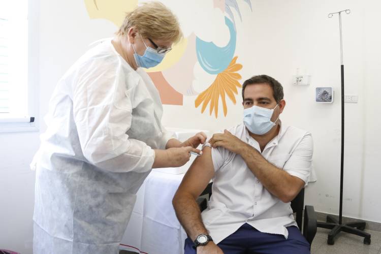 Avanza la vacunación contra el Covid-19 en San Martín Avanza la vacunación contra el Covid-19 en San Martín