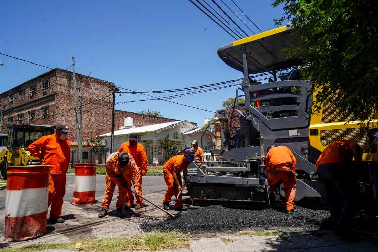 Vicente López continúa con su Plan de Bacheo y Asfalto Vicente López continúa con su Plan de Bacheo y Asfalto
