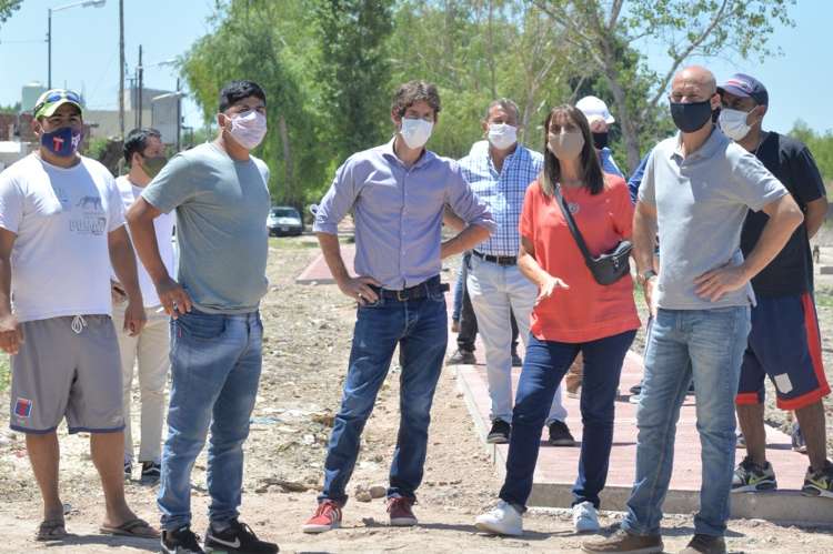 Juan Andreotti recorrió la obra del gran Parque que se construye donde fue entubado el zanjón Fate. Juan Andreotti recorrió la obra del gran Parque que se construye donde fue entubado el zanjón Fate.