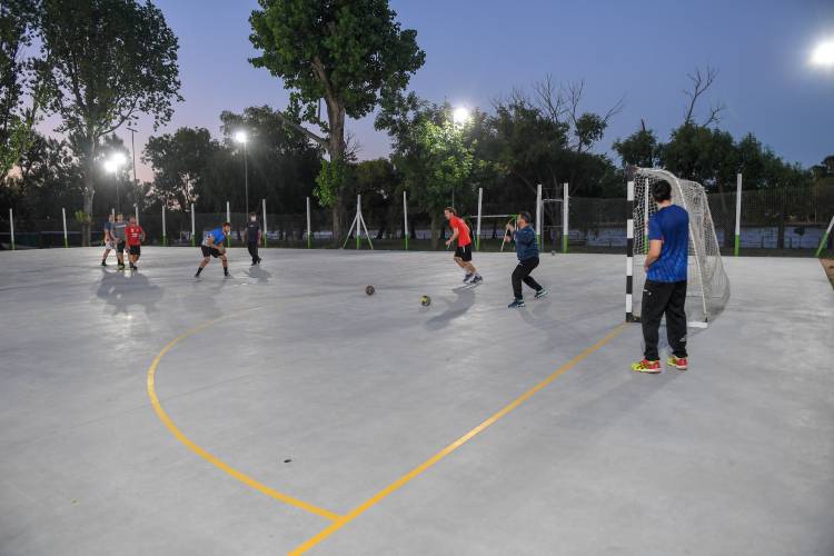 San Fernando construyó un nuevo Playón Multideporte en el Poli 3 San Fernando construyó un nuevo Playón Multideporte en el Poli 3