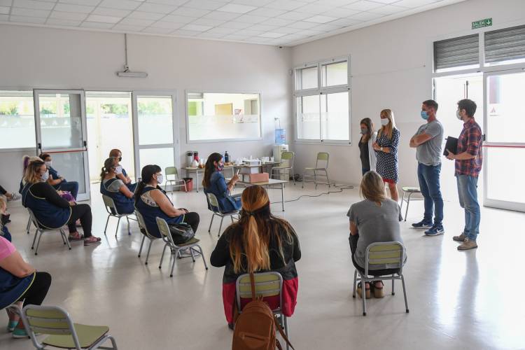 San Fernando capacita al personal docente municipal sobre la sanitización preventiva contra el covid-19