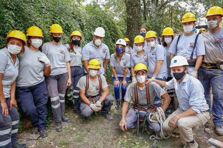 Malena Galmarini y Jaime Méndez firmaron convenio para realizar nuevas obras en Bella Vista Malena Galmarini y Jaime Méndez firmaron convenio para realizar nuevas obras en Bella Vista