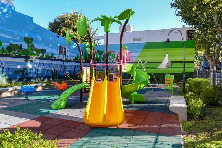 Juan Andreotti inauguró la modernización de la Plaza De los Escritores de San Fernando