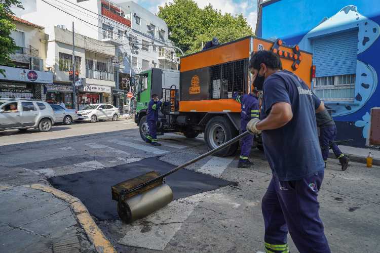 Continúa el Plan de Bacheo y Asfalto en Vicente López Continúa el Plan de Bacheo y Asfalto en Vicente López
