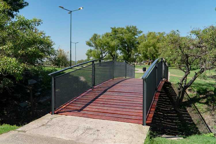 San Isidro renueva el paseo público costero San Isidro renueva el paseo público costero
