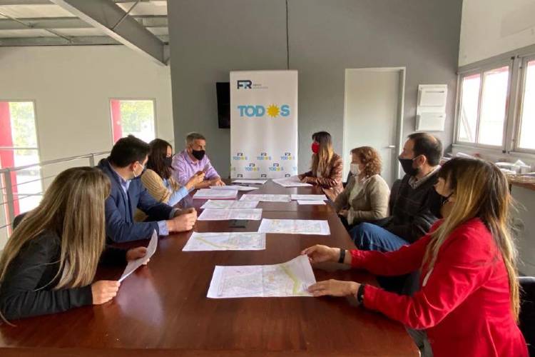 El FR TODOS de Tigre impulsa la adhesión al Programa de Paradas Seguras y solicita 80 refugios de colectivo