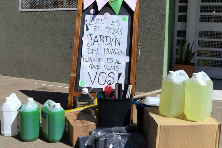 El Municipio entregó kits de sanitización y limpieza a las escuelas de San Fernando 