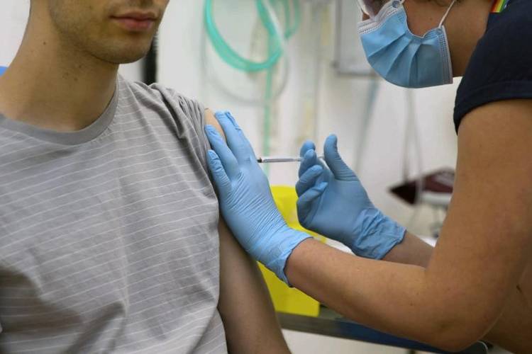 San Isidro: recuerdan que a partir de los 18 años es posible inscribirse para recibir la vacuna contra el Covid-19