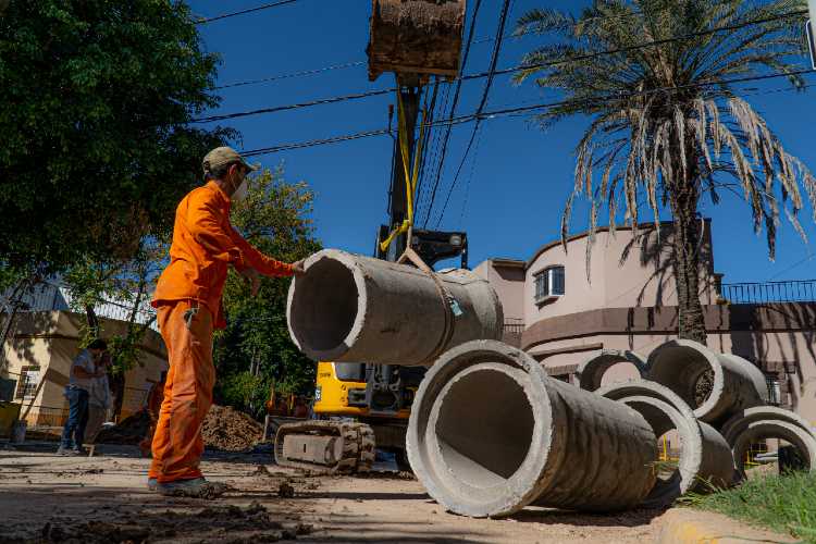 Avanza la obra hidráulica en Florida Oeste que beneficiará a más de 50 mil vecinos