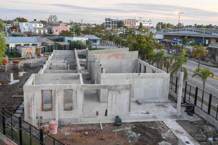 Juan Andreotti recorrió el avance de obra de la segunda Escuela de Oficios de San Fernando