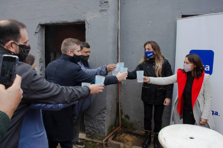 Malena Galmarini inauguró junto una red de agua potable para más de 8.000 vecinos de El Talar