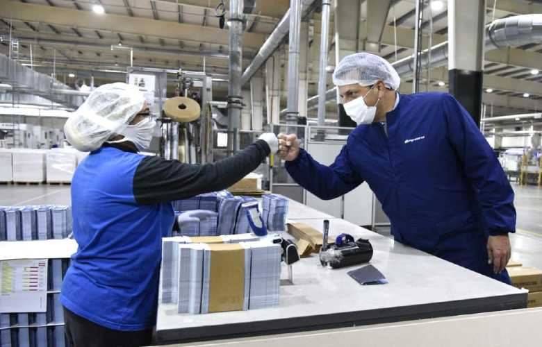 Sergio Massa, durante una recorrida por una pyme de Pilar