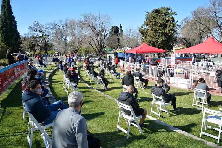 Julio Zamora Recorrió los centros de vacunación Julio Zamora Recorrió los centros de vacunación