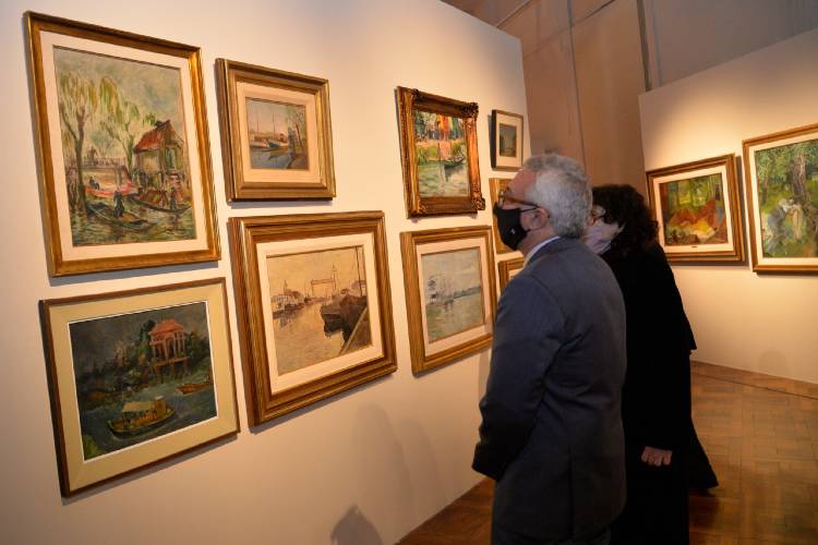 El Museo de Arte Tigre inauguró una muestra con obras donadas por el coleccionista Carlos Franck El Museo de Arte Tigre inauguró una muestra con obras donadas por el coleccionista Carlos Franck