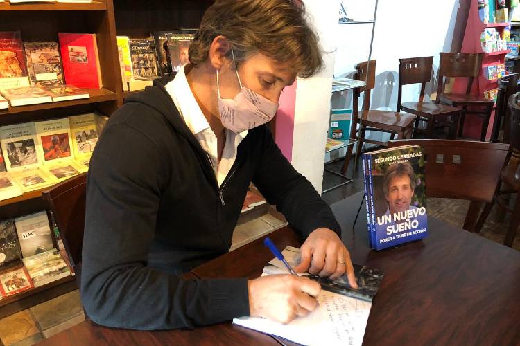 Segundo Cernadas presentó su libro Segundo Cernadas presentó su libro