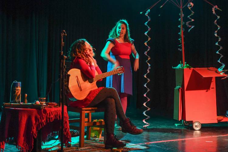 Comenzaron en San Fernando los espectáculos infantiles de Vacaciones de Invierno Comenzaron en San Fernando los espectáculos infantiles de Vacaciones de Invierno