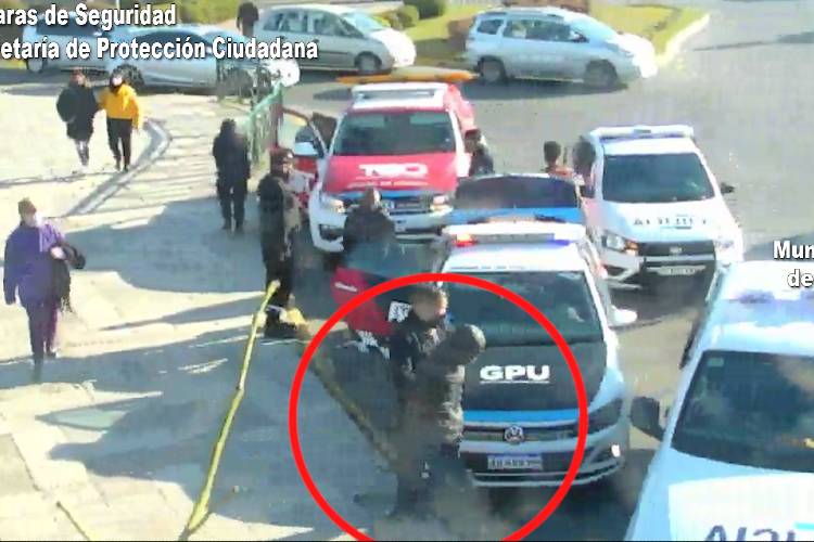 Detenido en la Estación de Trenes de Tigre Detenido en la Estación de Trenes de Tigre
