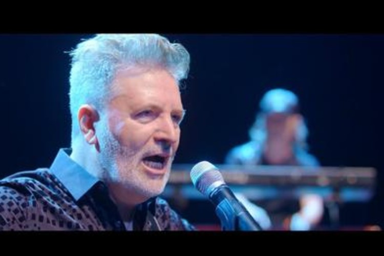 Miguel Mateos festeja sus 40 años de trayectoria con un concierto en vivo en el Gran Rex