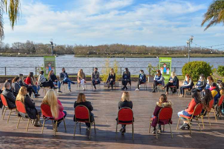 Juan Andreotti lanzó el Programa de Apoyos Escolares para 2700 alumnos de primaria