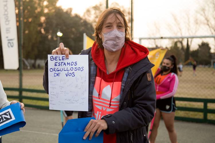 Emocionante recibimiento de la medallista olímpica Belén Succi en San Isidro Emocionante recibimiento de la medallista olímpica Belén Succi en San Isidro