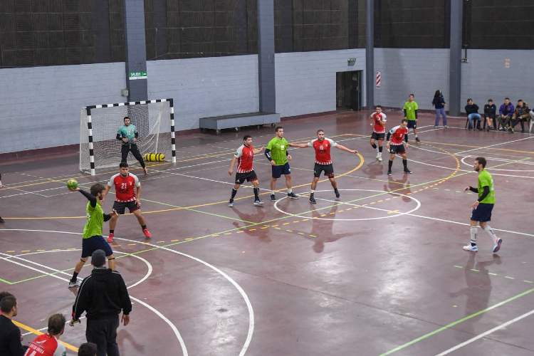 San Fernando Handball volvió a competir en el Polideportivo Municipal N°1